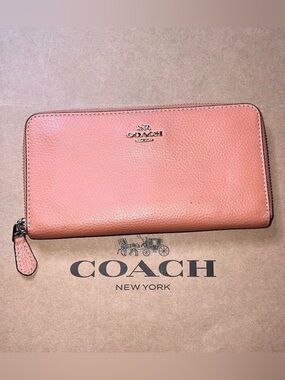 COACH Leather Wallet Long Zip-Around Salmon w Silver Hardware AUTHENTIC